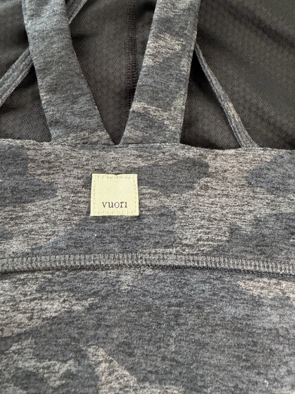 Vuori Elevation Juno Camo high neck Sports Bra Small - Picture 6 of 6